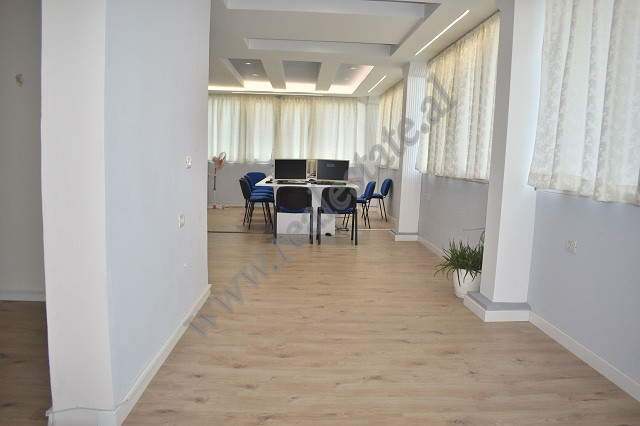 Office space for rent in Vasil Shanto area in Tirana.
It is positioned on the 2nd floor of a new bu